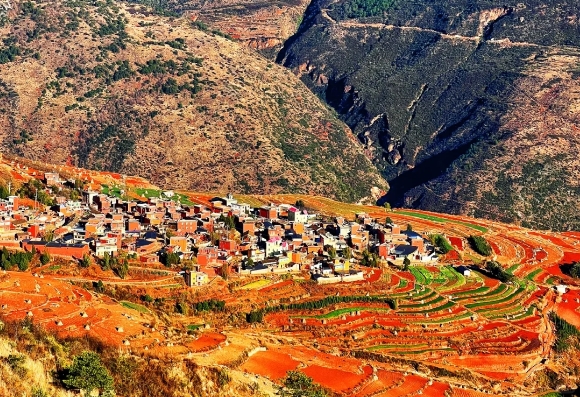 Dongchuan red land In Yunnan2.jpg