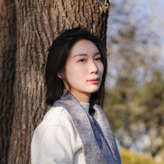 Raina-Huang.jpg