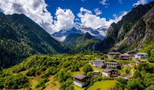 The-Upper-Yubeng-Village-in-Deqin-County-Diqing-15-300x176.jpg