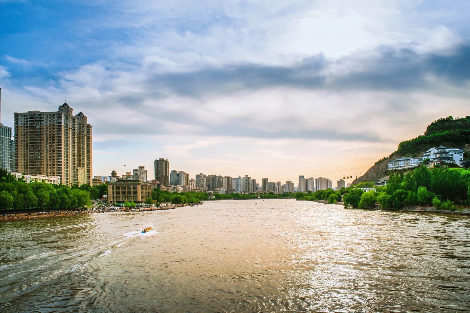 兰州黄河.jpg