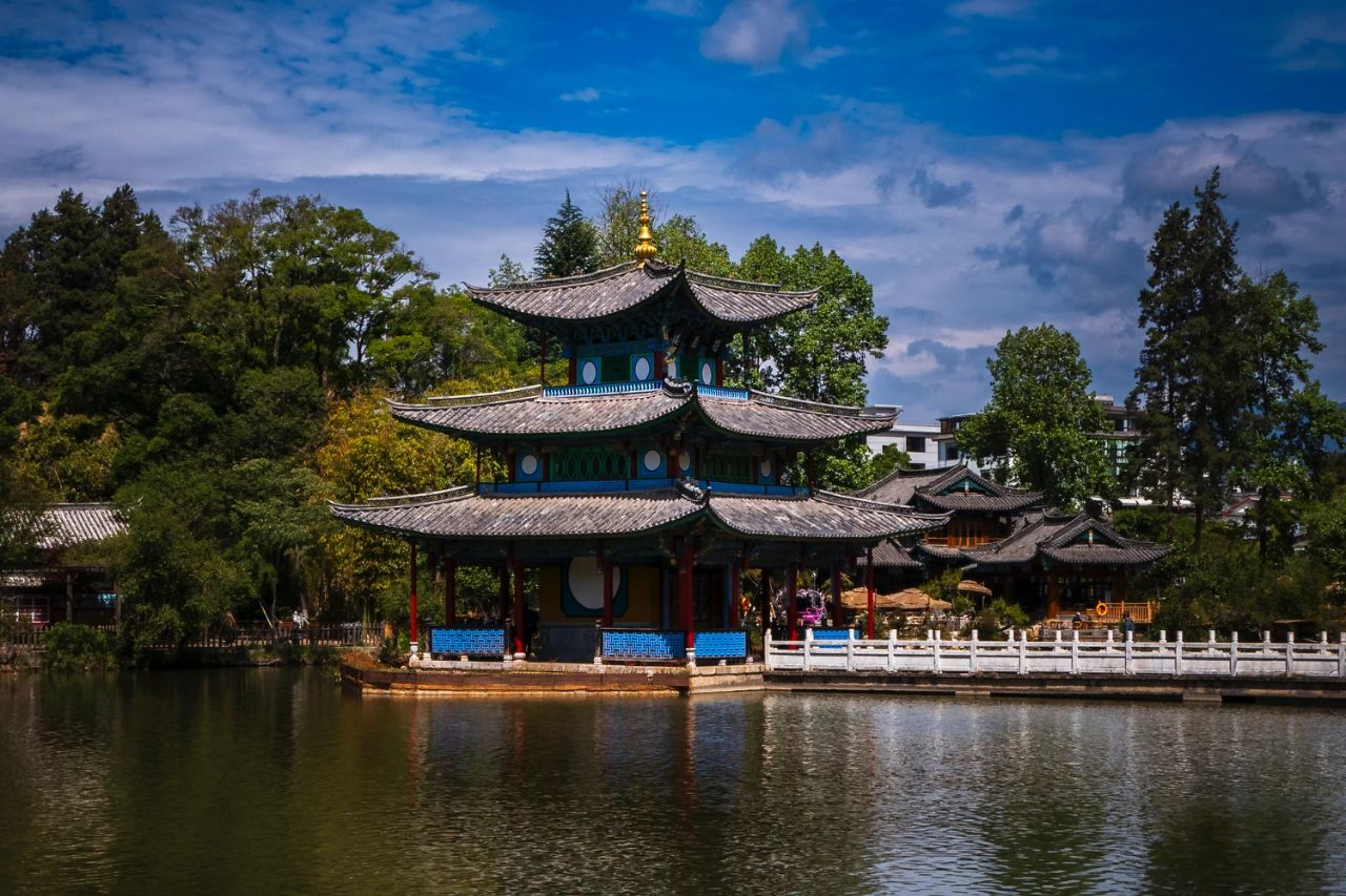 亚索旅业云南 8 日游：邂逅彩云之南的绝美风光与风情