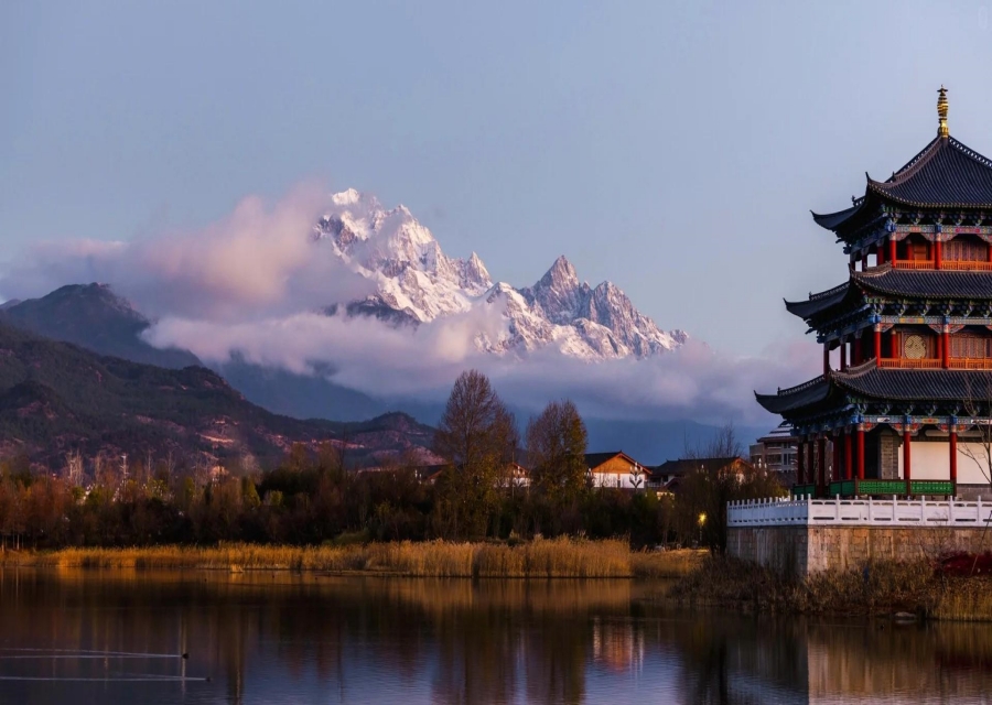 玉龙雪山 (2)_900X640.jpg